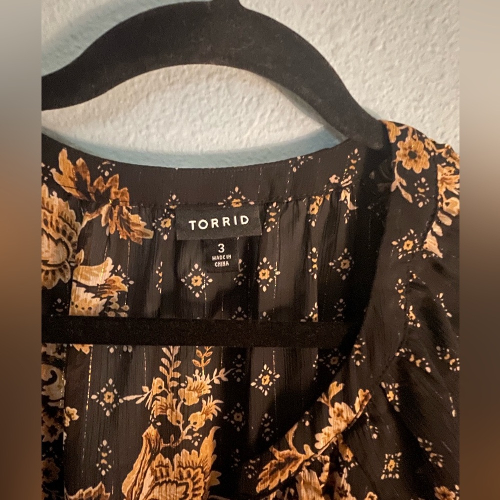 TORRID top